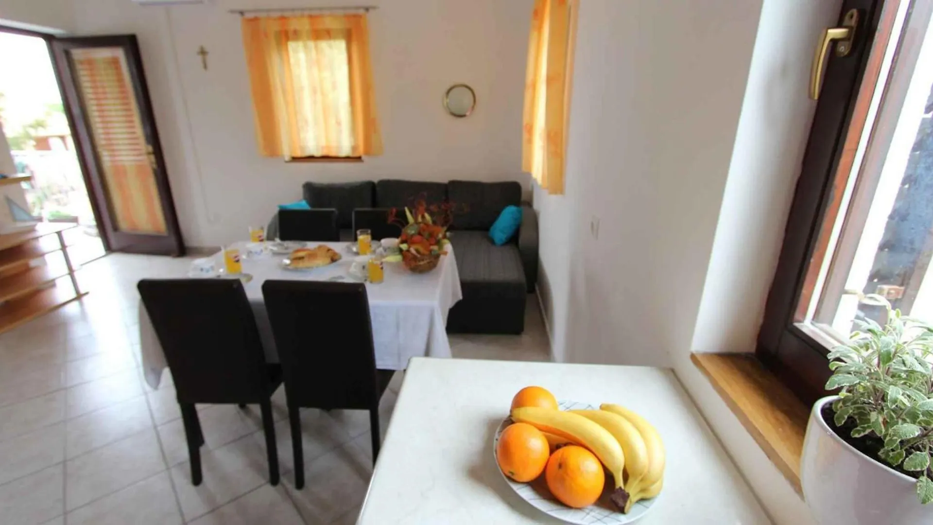 Apartments In Malinska/Insel Krk 34609 Malinska